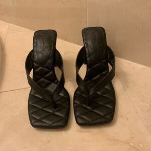 Jessica Simpson Black Quilted Square-Toe Thong Sandals